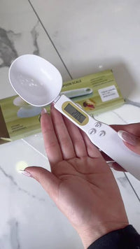 María C.